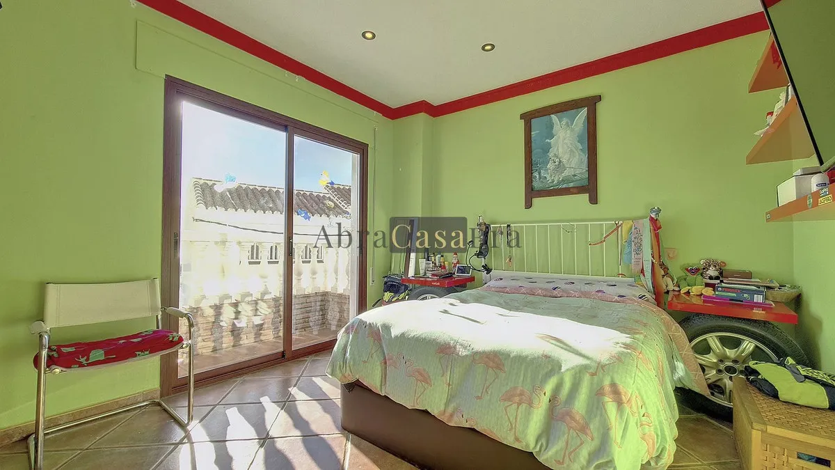 0279bcc9-9415-4482-8955-987ac29a5689