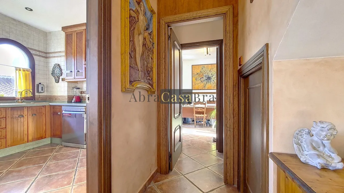 4b8c0e1a-54bf-4533-9559-8ea8972daa2b