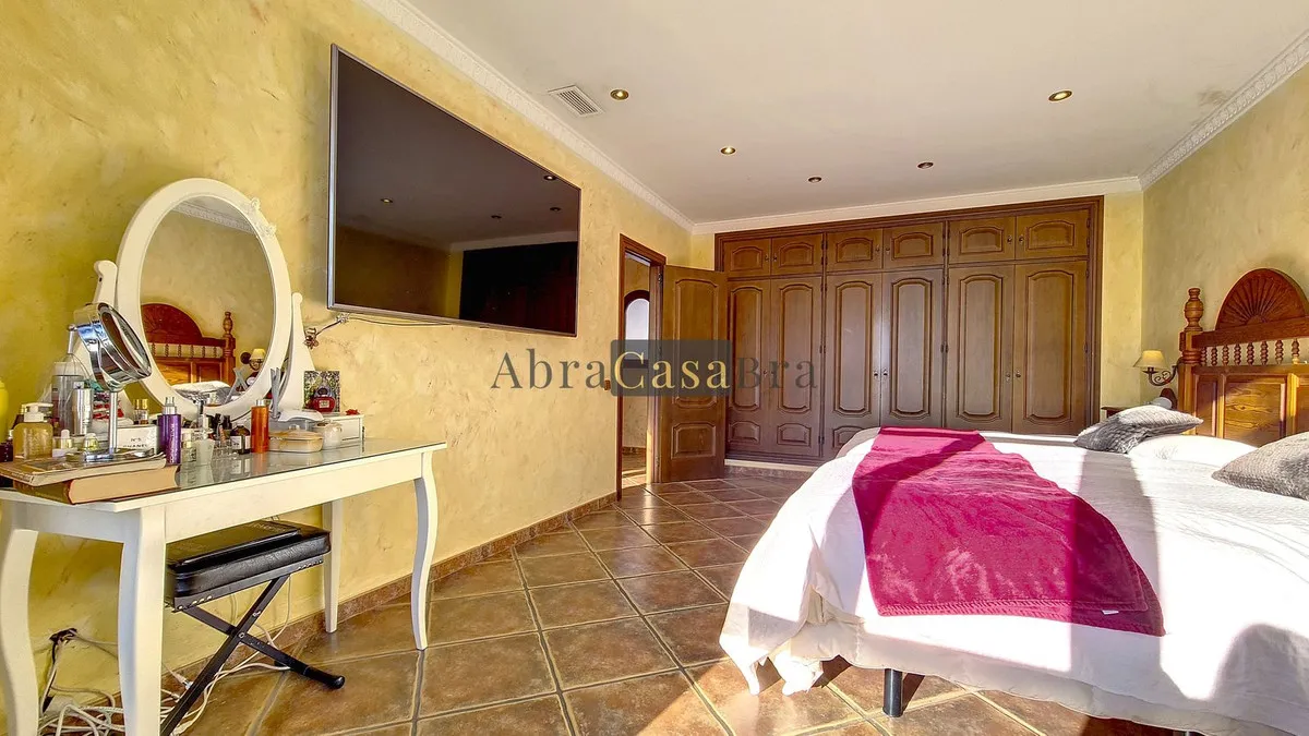 7a351799-8917-4a28-9cbe-629d9ad94b52