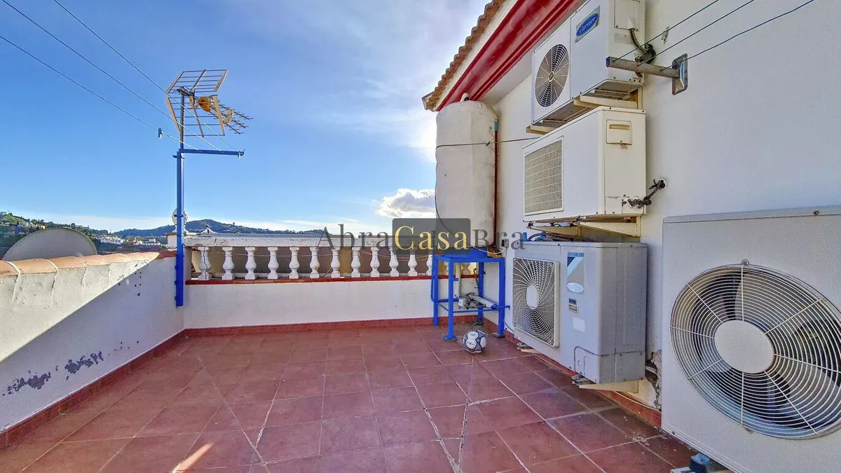 86b92400-be7a-45ac-bcd5-39c77e3e8521