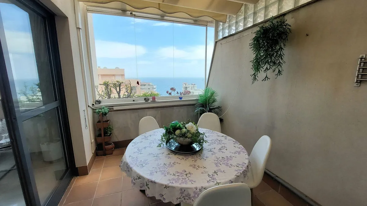 b6e870c3-cc5c-4240-a205-0b83e7448400