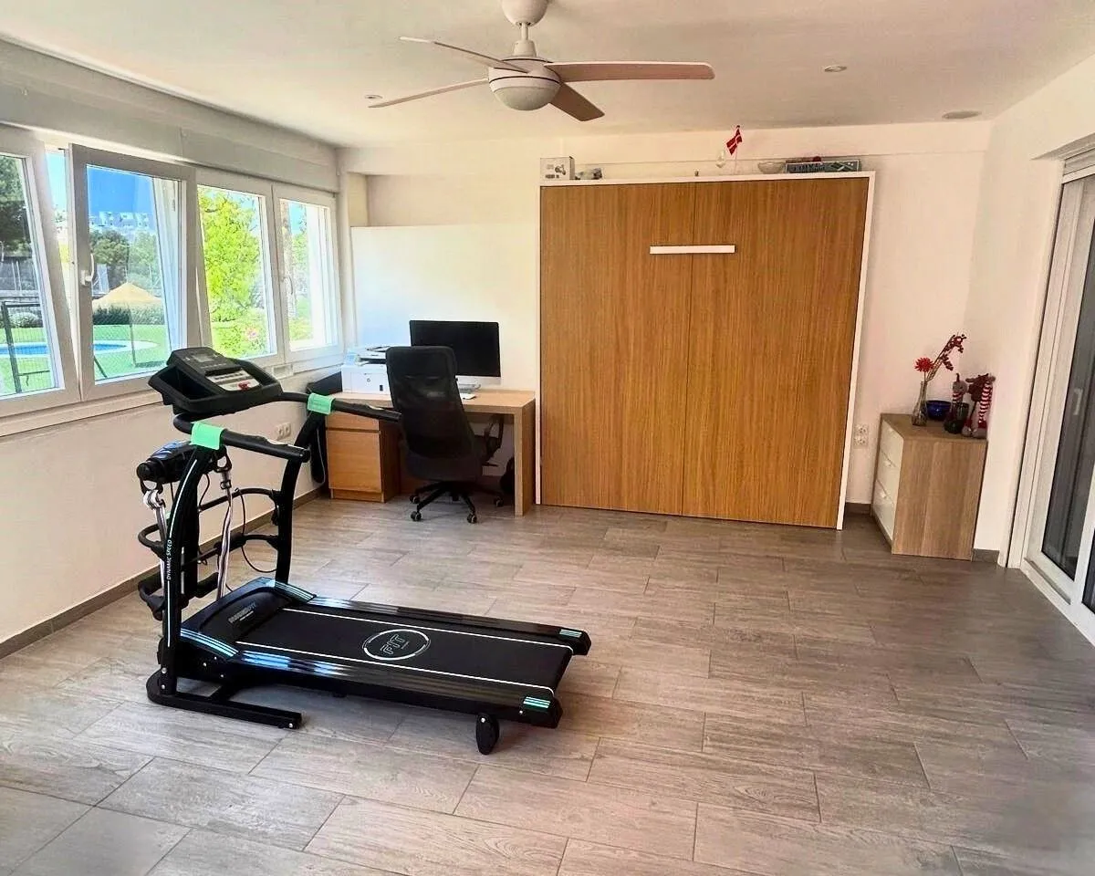 e9b46ef2-9618-48fd-8f3a-655ef889501a