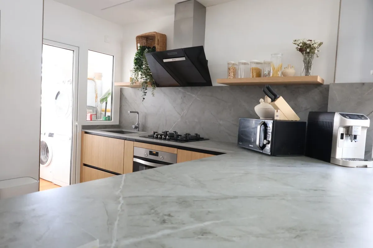 715ec102-f741-4a05-bfad-14983f360dc3