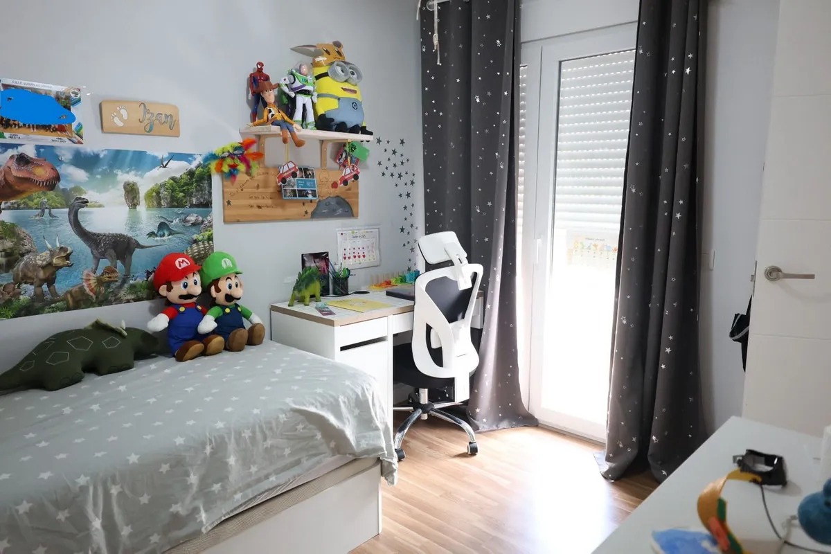 94175243-b838-47f9-83ff-b3d021e2be25