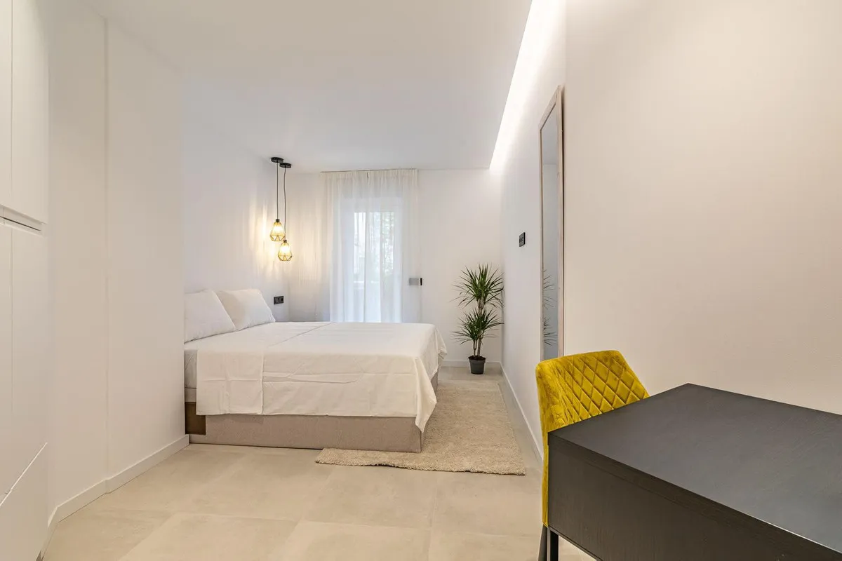 65ee48f7-21f4-427b-832f-a0b084a3baf2