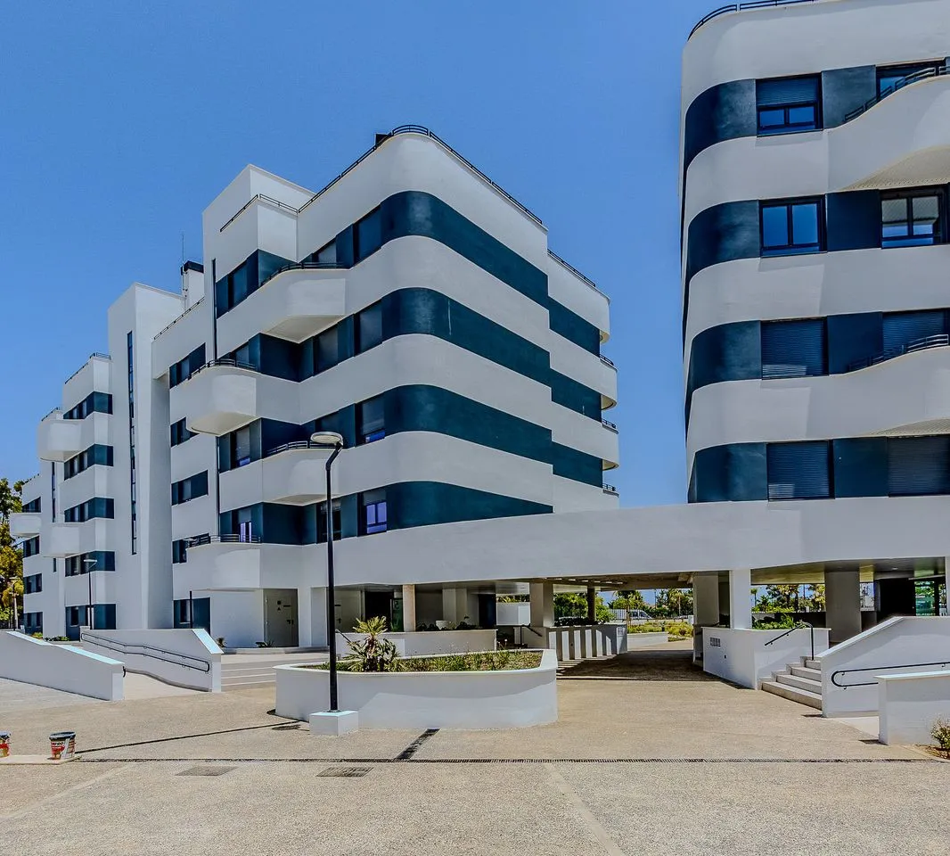 de00d6a9-186c-4505-92c0-f12188ad10a1