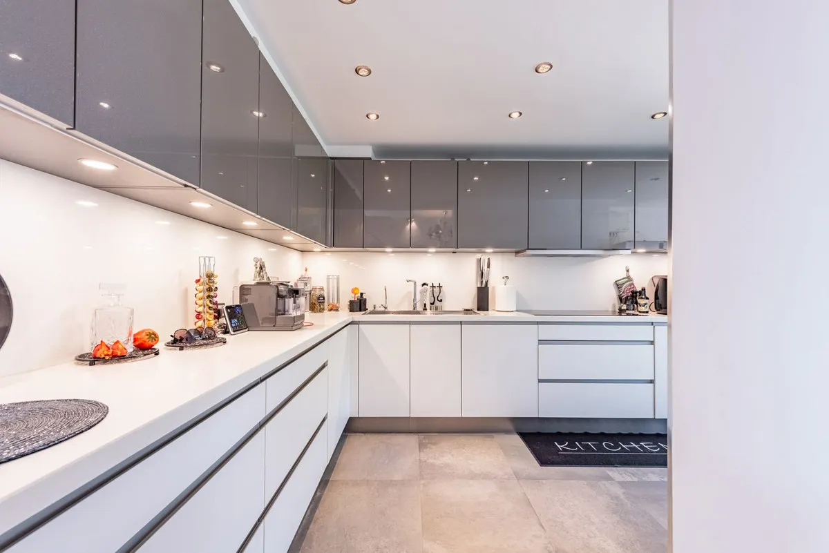 cbb131c4-76d0-4d13-b2d0-0c755a9f4f6d