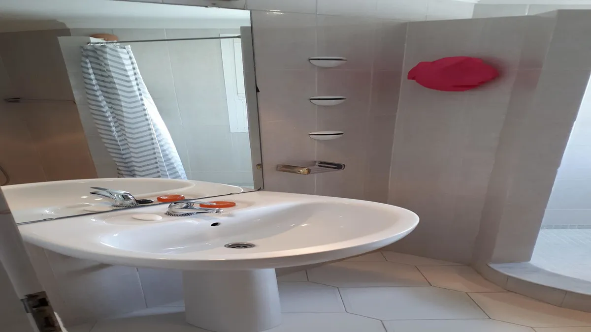 0ac524a7-3b31-4b47-bde7-a8833c30d51b