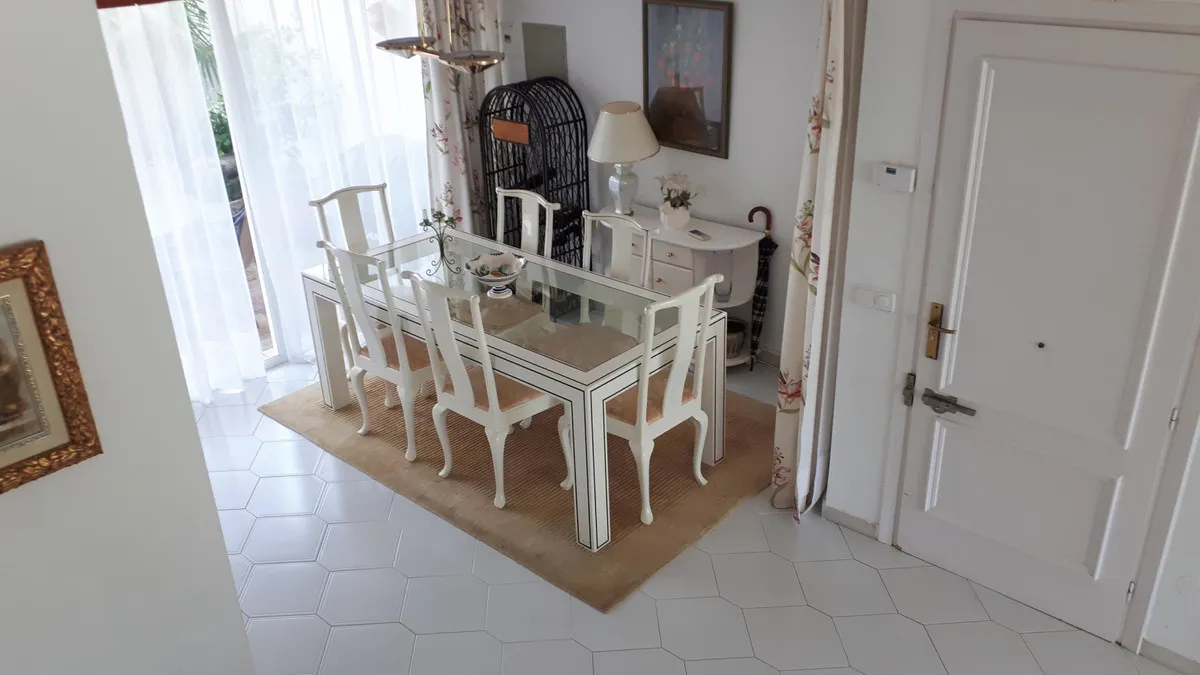 650c0956-9e70-4d53-89b4-43b64e3c161e