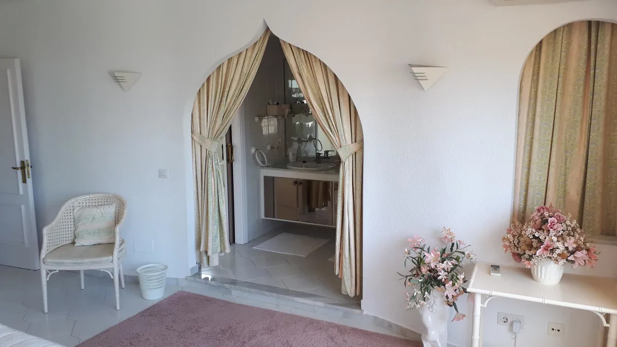 916e0ea1-a148-406e-af77-eaf7332fb85f