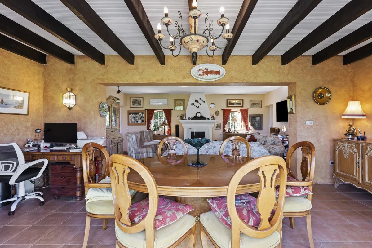 04a3e09f-75af-4636-89c8-d00a3e399ddb