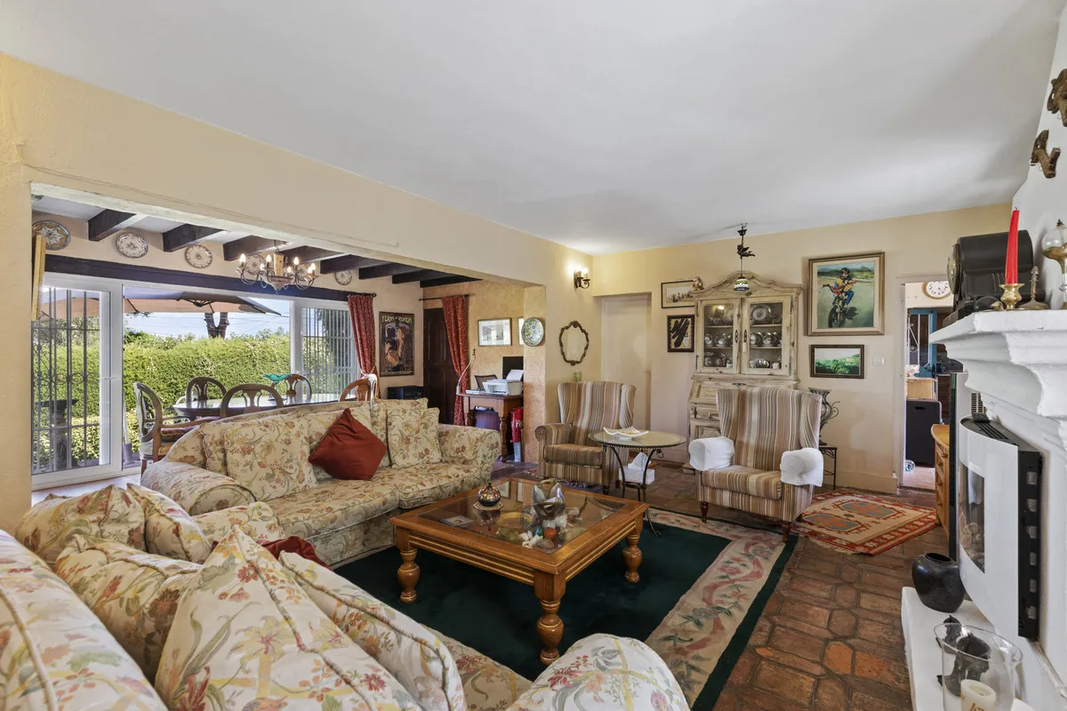 50b90bd9-2c32-41a6-8e39-c80c5c95868a