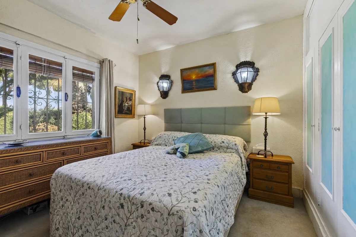 fac32d28-1954-4674-a13c-c49660e164db