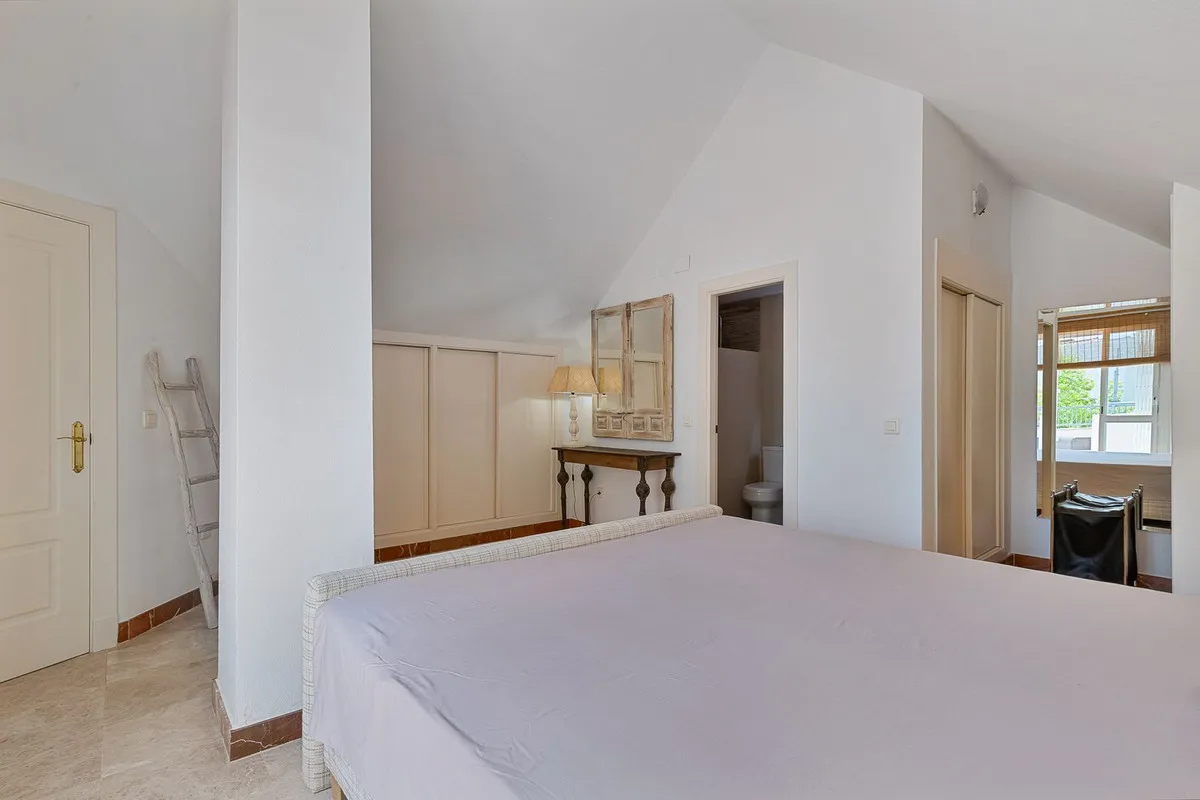 585a4dfb-efa3-468b-8ca8-82b225567d5e