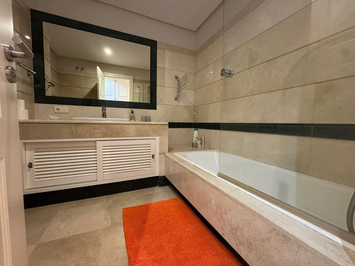 26a44369-95a3-4c55-b11f-24447c23ca73