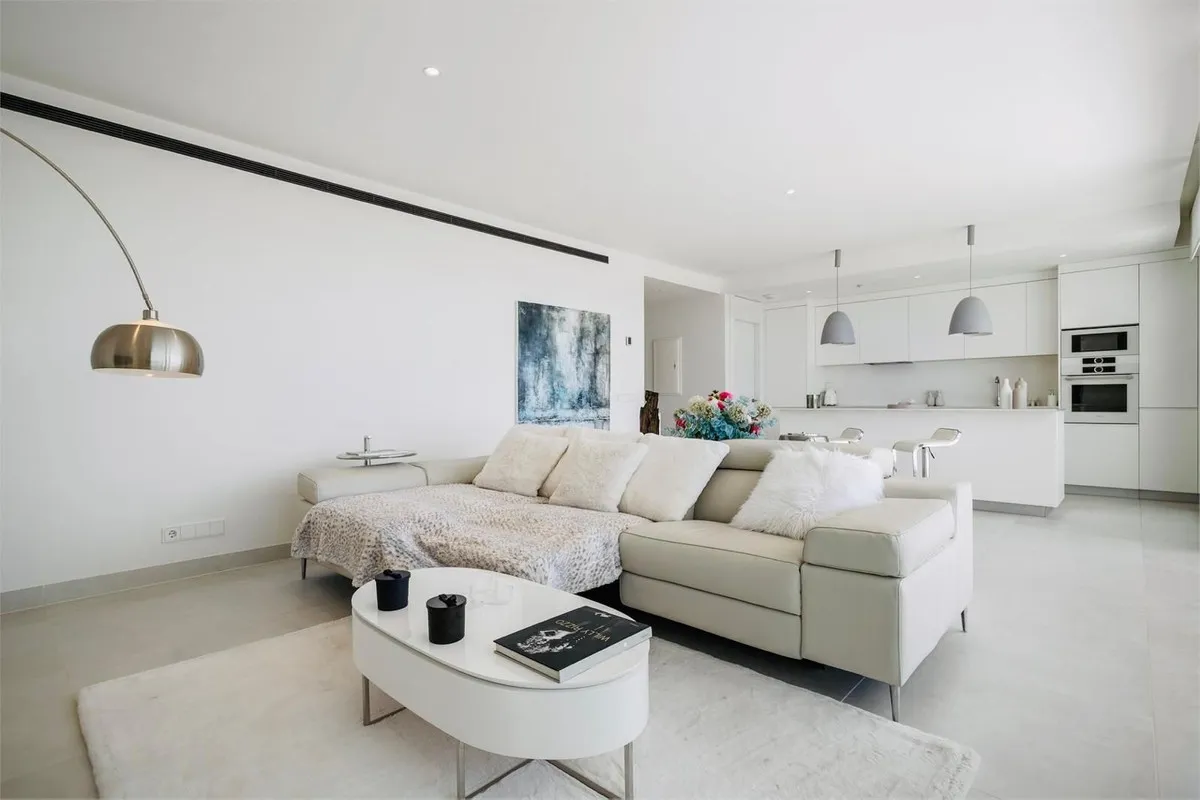 683a5f49-6dff-4a60-b9b0-893d7fb6cab9