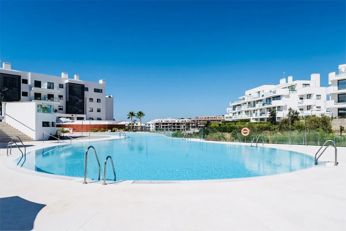 9e22afc3-2750-47d1-8d5a-988a2391d948