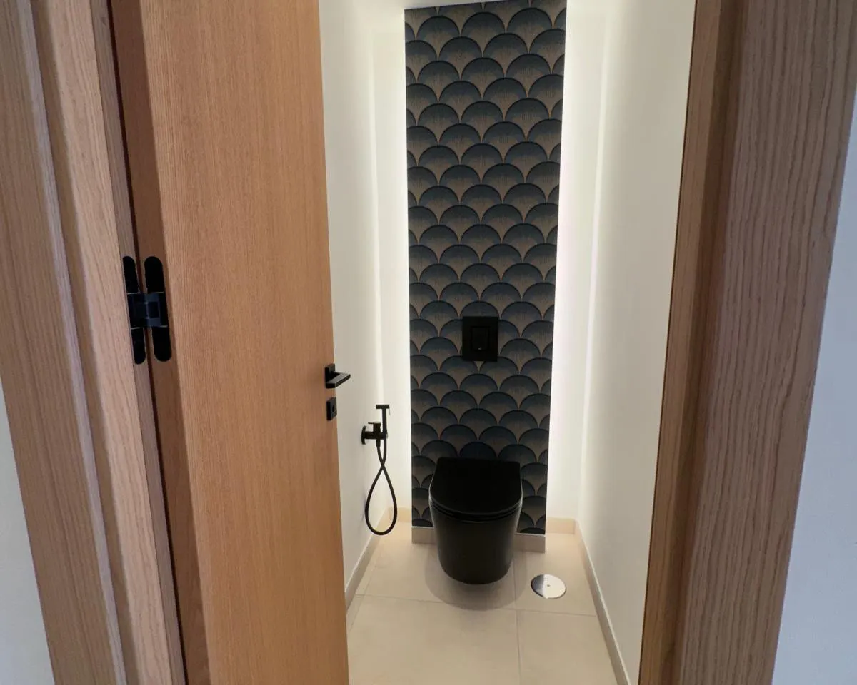 d4e06329-6f18-4b9f-a4c8-cc3d8a53ff60