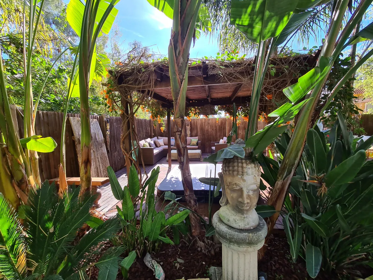 1c21297e-f4f8-4157-b1f9-f1e265de3071