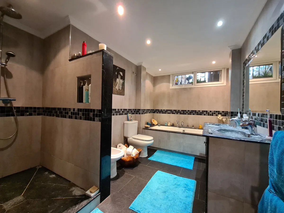 43519c49-e3dd-40c1-ab67-b3f70199130a