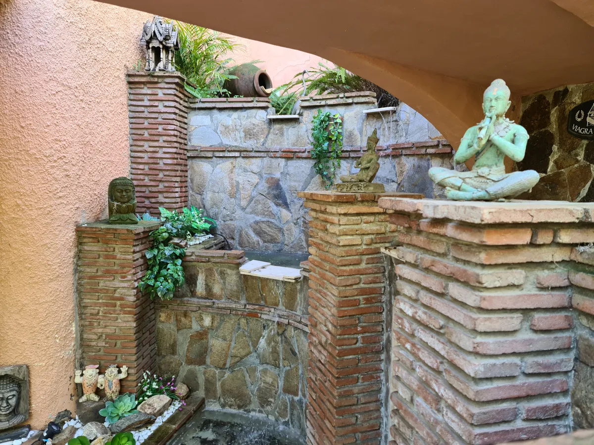 6b987317-32c4-4738-8acb-293e40dbd4f8