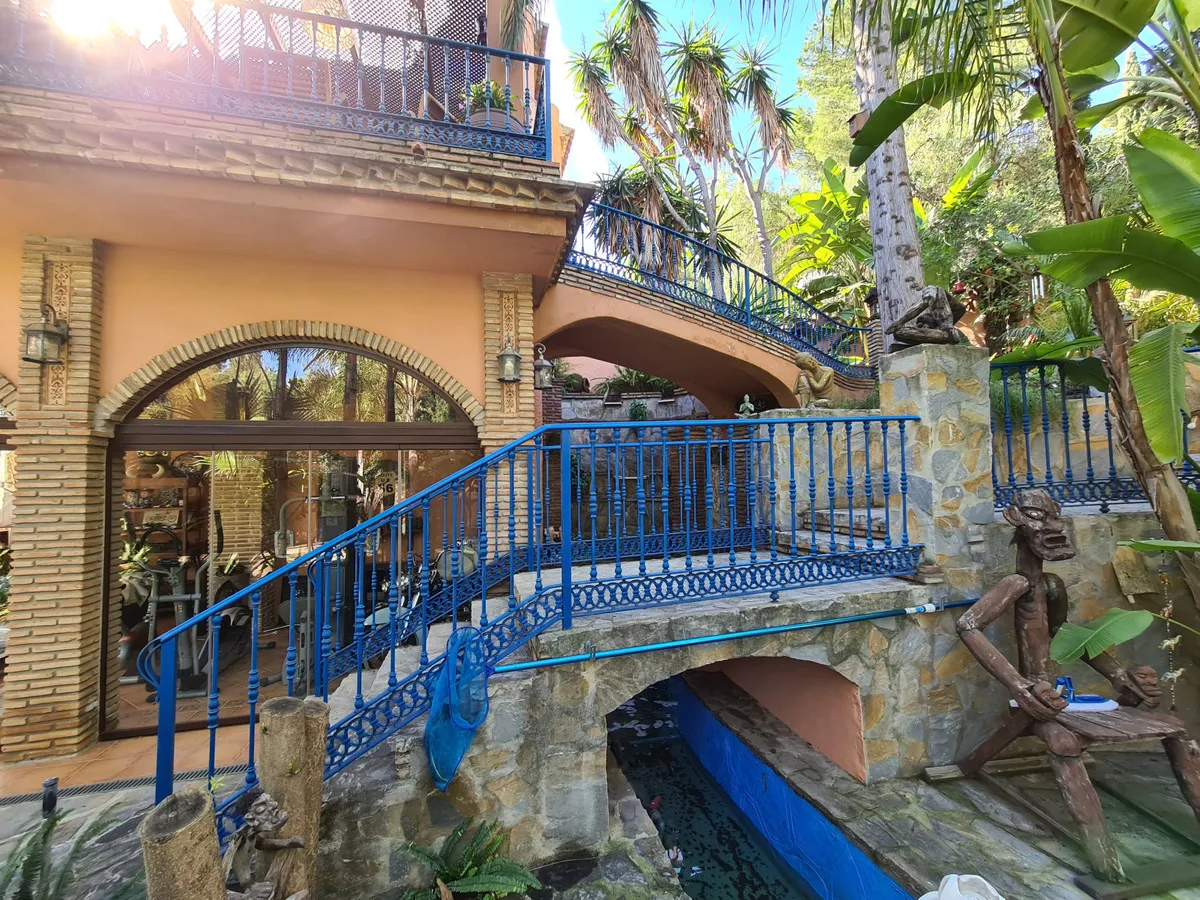 6ee0415a-ca0a-447c-9a9b-2dac67ab9736