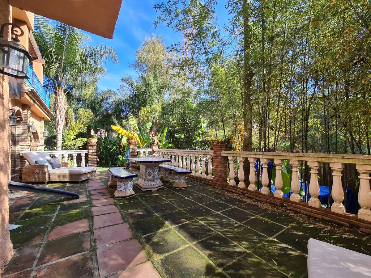 95a0c227-5cb3-4081-a608-abd0881d430f