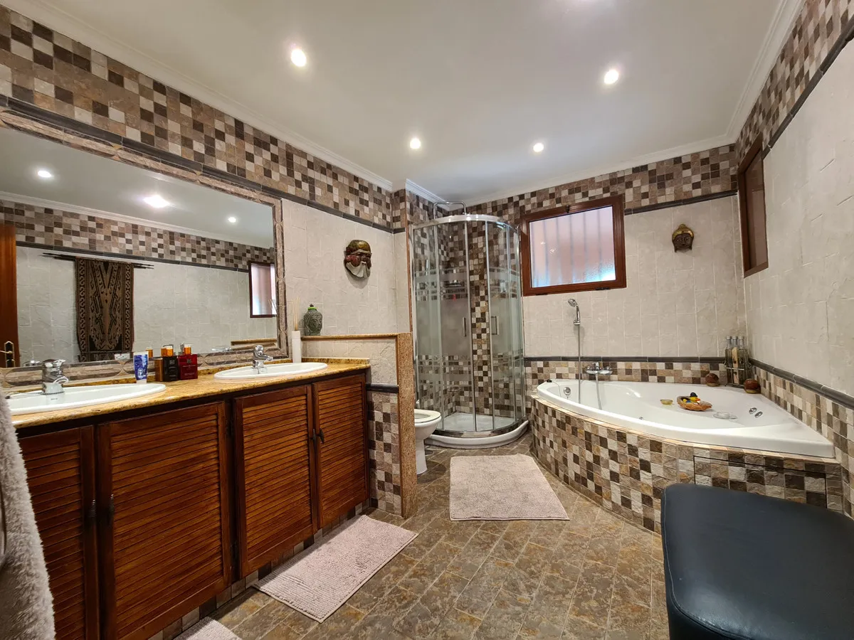 d444f809-2ae7-4e74-a506-4436eff4acaf