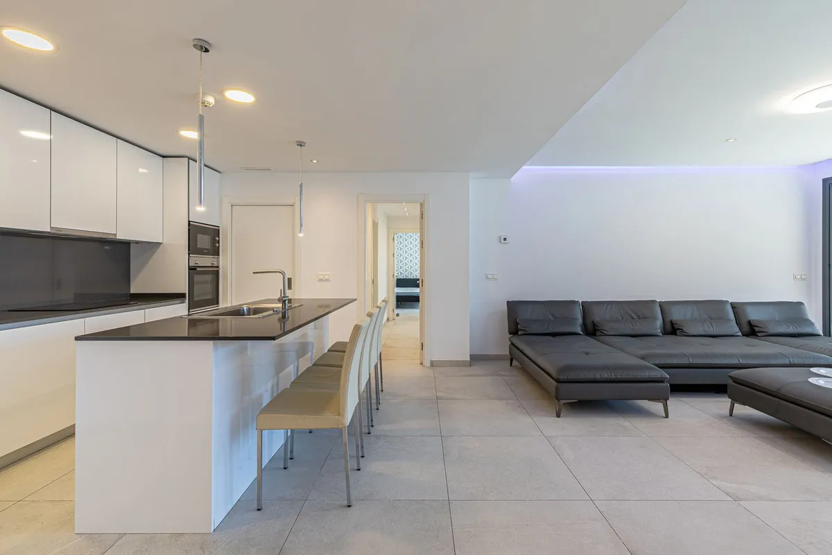 17502cb3-af1e-4353-9983-02cf38d4c6ef