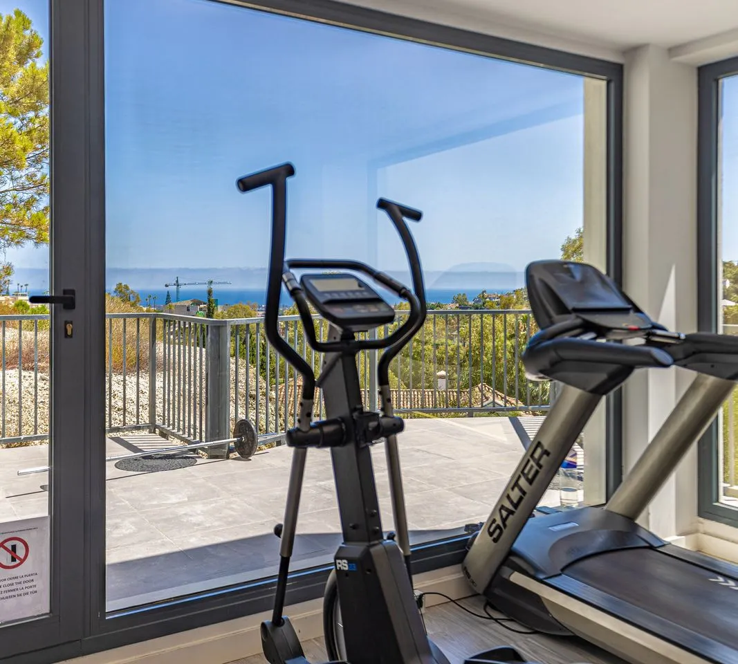 618e00cd-cfeb-4d09-aab4-b4536e03da42