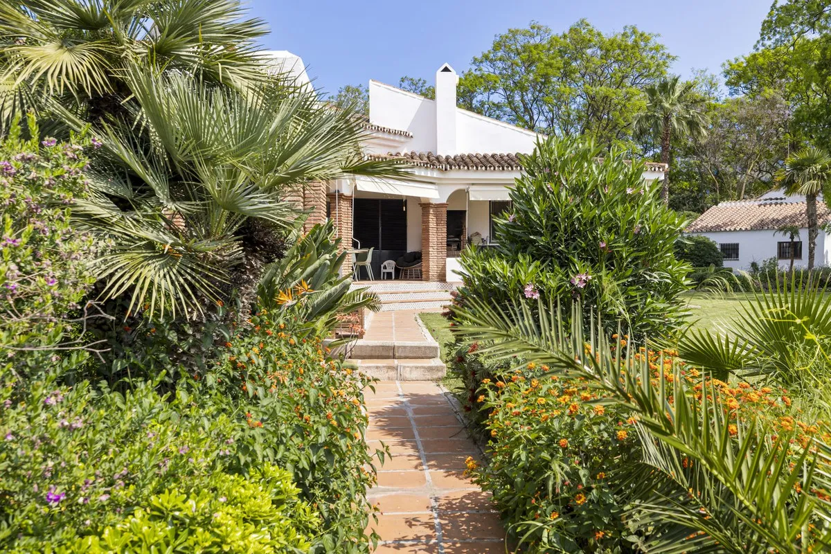 37153856-dc9d-4dbc-b5af-120845c718fc