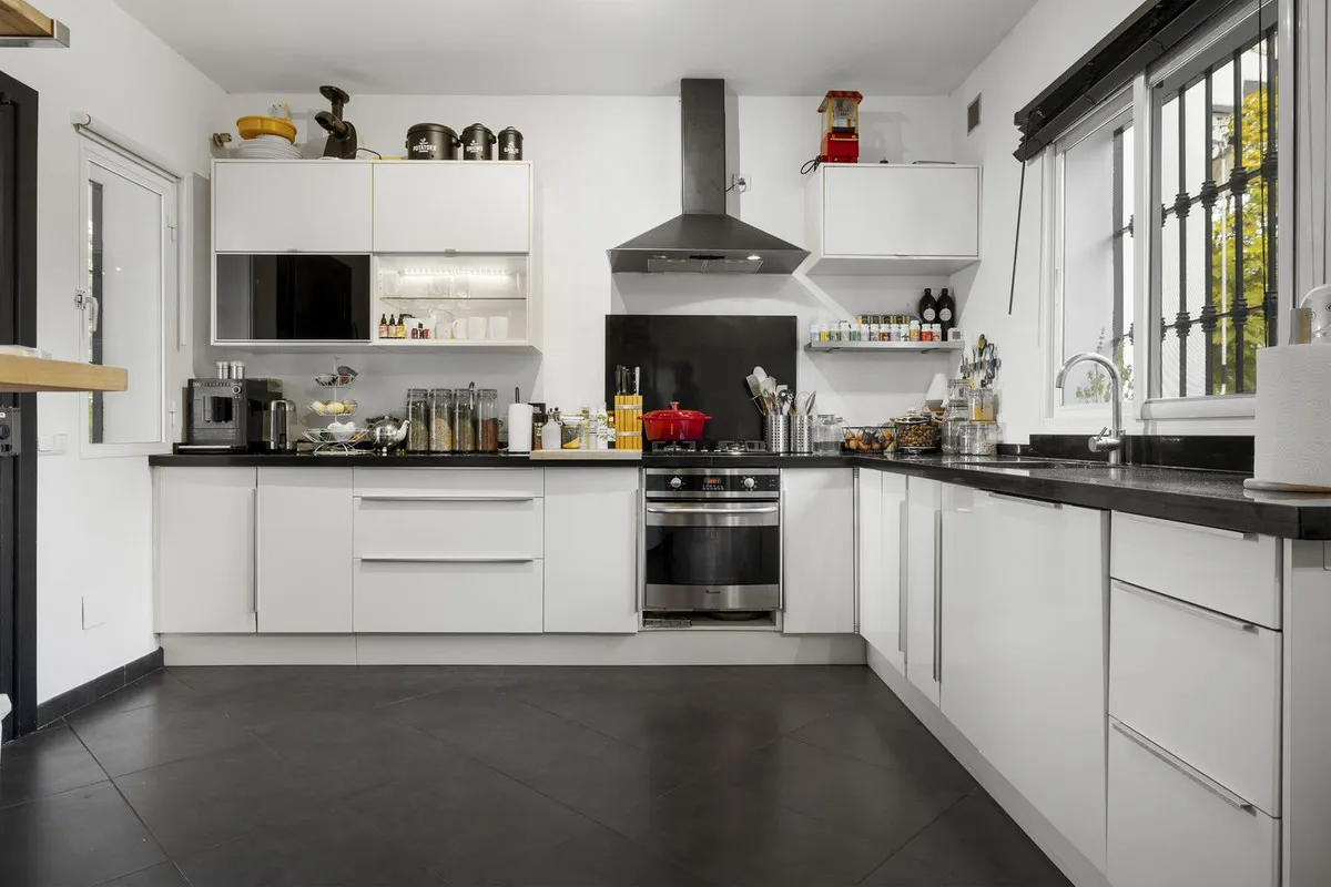 7c2c2424-a01a-49e5-84c9-9078b8f0533a