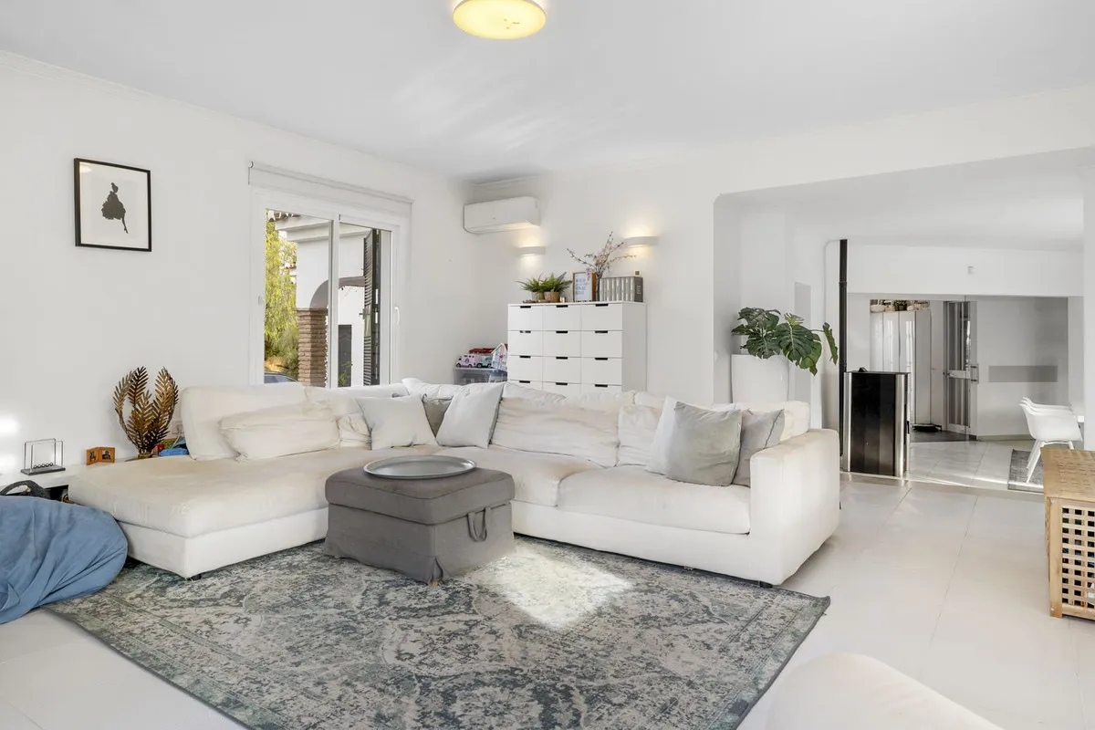 9552c2ec-d24d-4651-bed8-adae2a667462