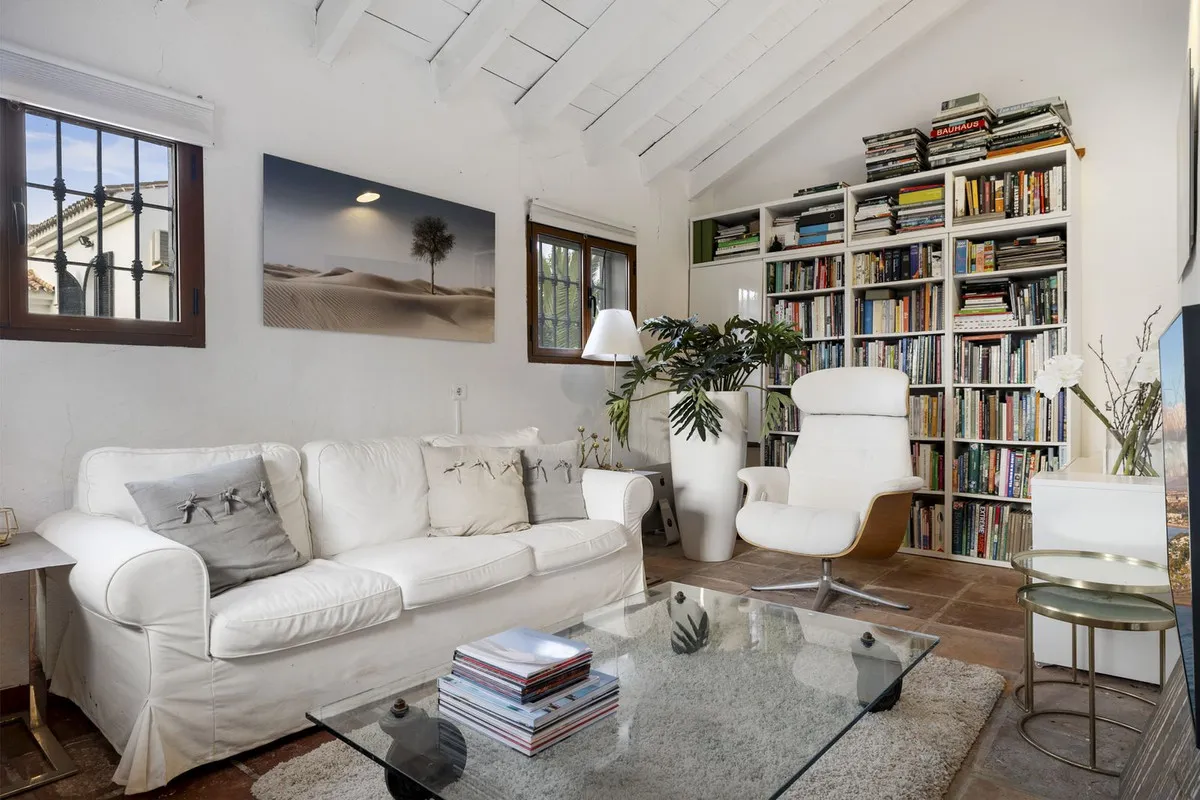 a33e633c-ad31-4bcd-bc89-cd806057f2d5