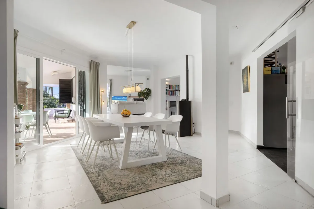 b2bf002d-f9fc-4baf-aa59-9fe52c4bf292