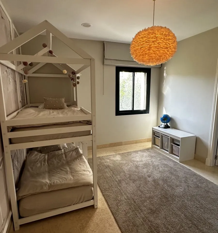 b59651ad-06df-495d-9527-a8a3f3f02e61