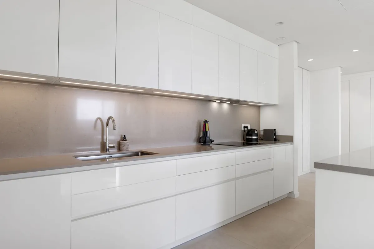 f7747e22-2439-4c5c-9648-0f14421b7623