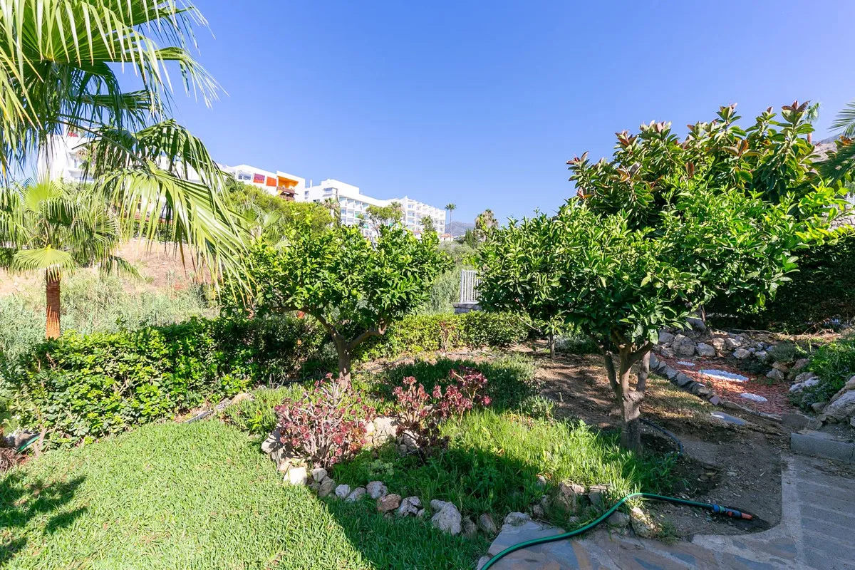 387fb049-dede-4a45-95c2-056bb6b1d171