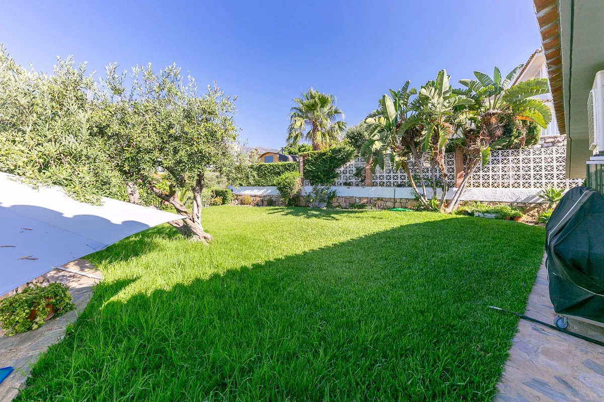 8c36933b-a87b-45d3-b7d7-4715901b2852