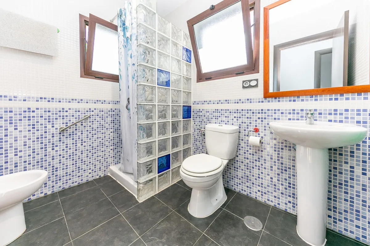 da67be16-8fec-4101-8cb8-f1ab35104ebc