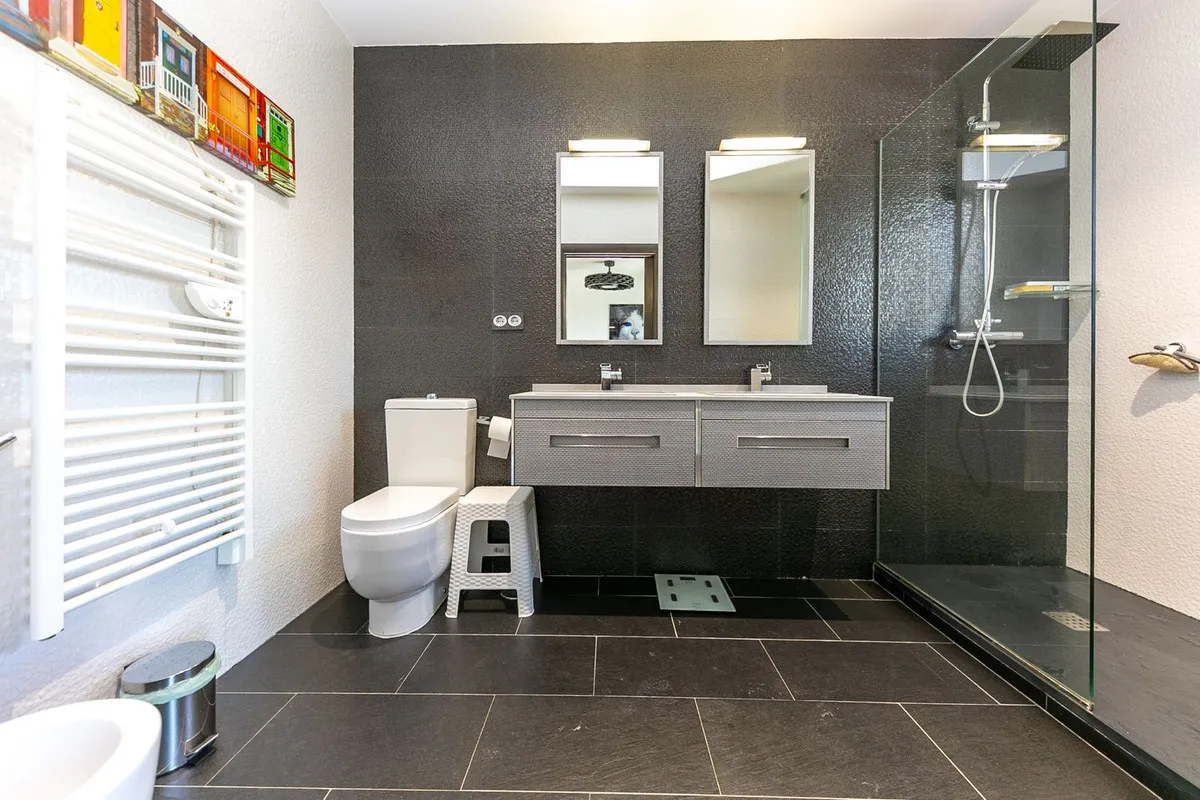 e4db0e89-e61c-48bf-a388-74236d34273e