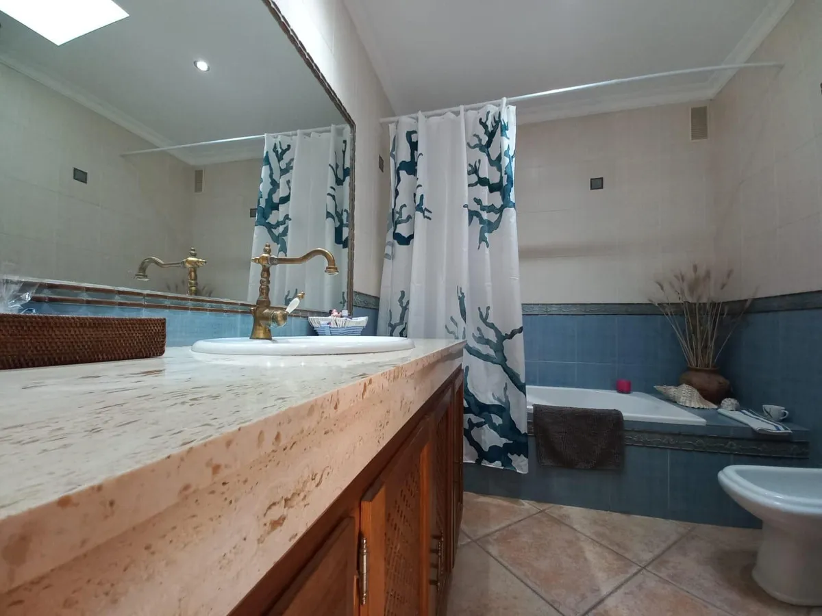 8a183731-92b9-4018-bcc1-59be4c8c51ff