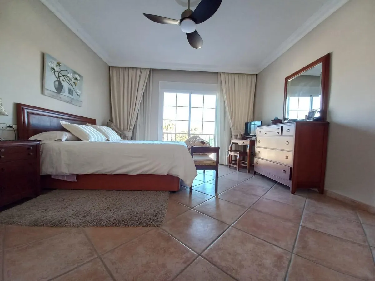 c75014f2-dc56-43d3-88bc-2c5ff5b507fc