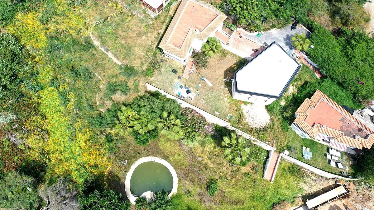 d0fcba23-371e-4661-b435-b87d2e74e6e0