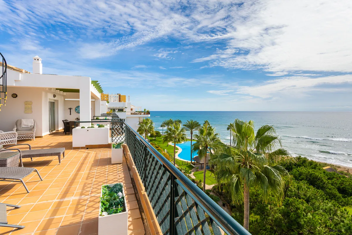 681bdd9a-fe77-4c08-84cd-1a851d327c86