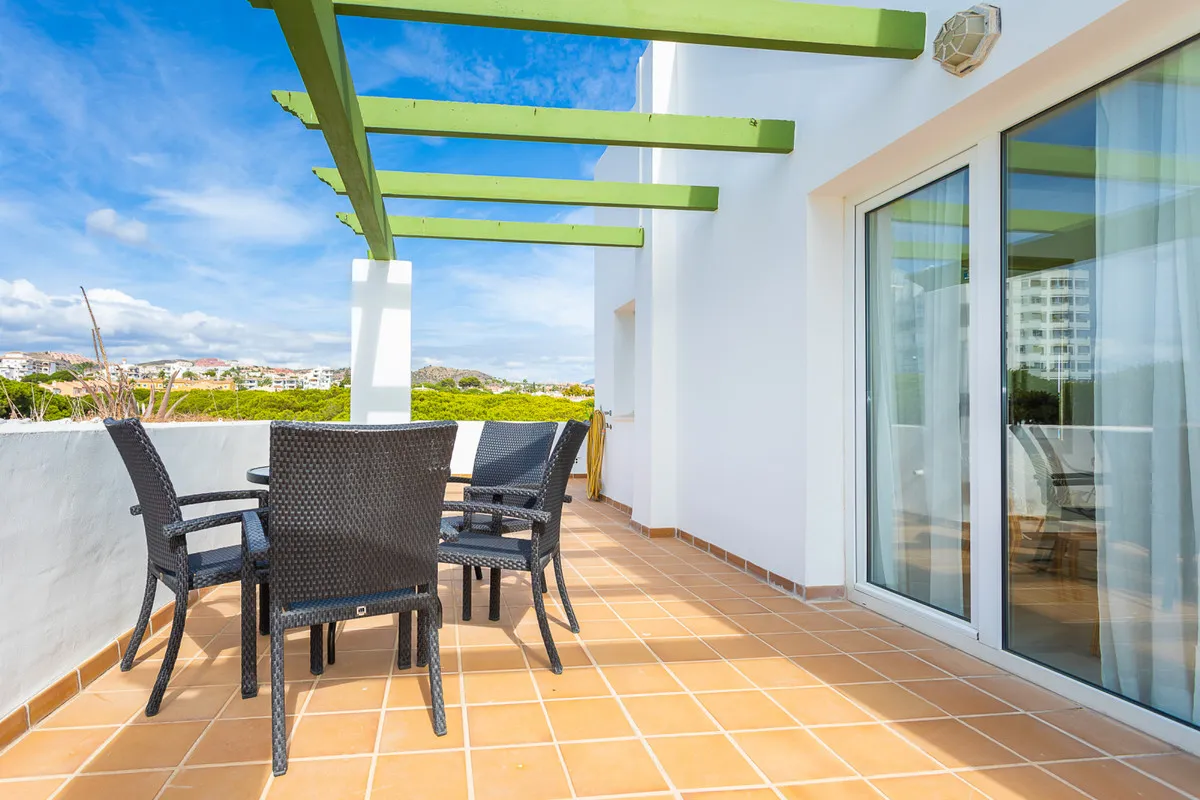 74f344fd-9f27-4db2-87f3-1b6d5f31bc3d