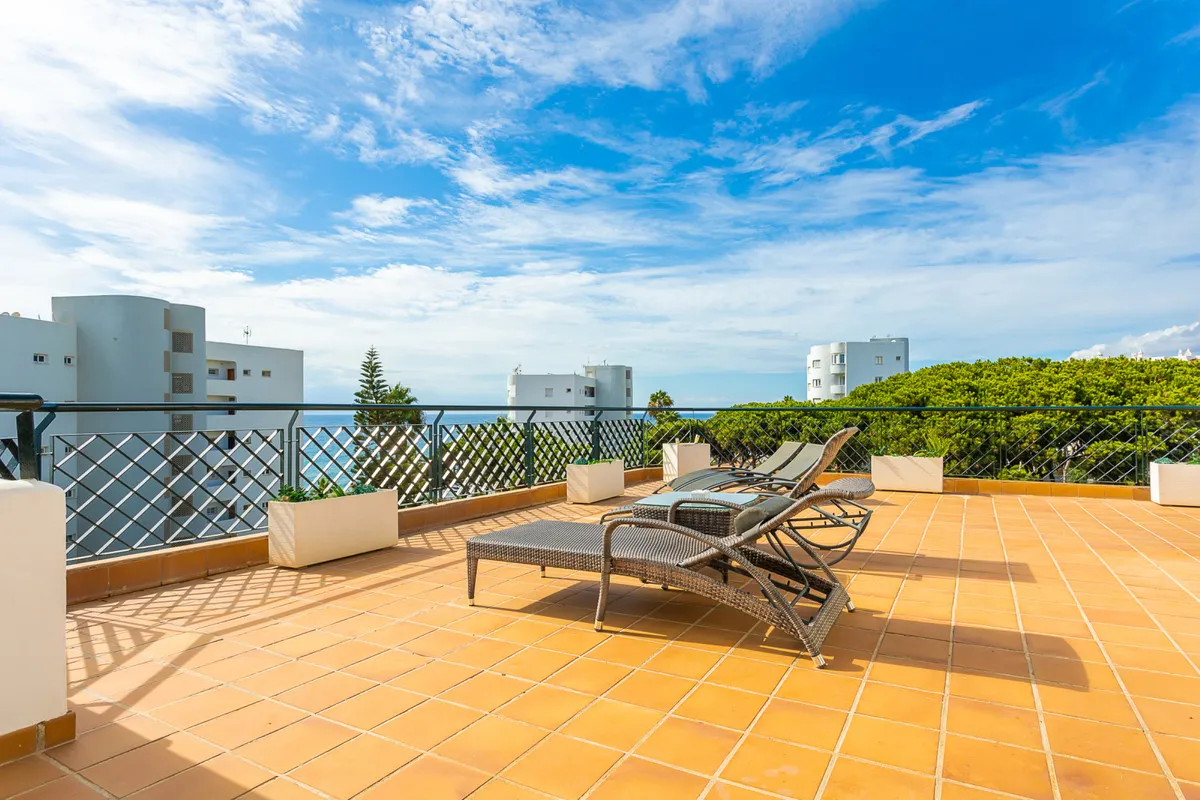 bcb774d4-06f4-4296-ae11-f6283fb8b617