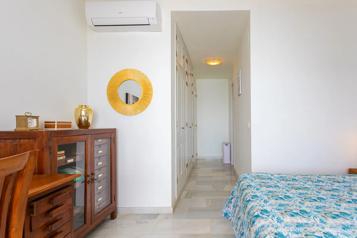 c0eab590-8e22-4f41-9e53-aaf7894e2856