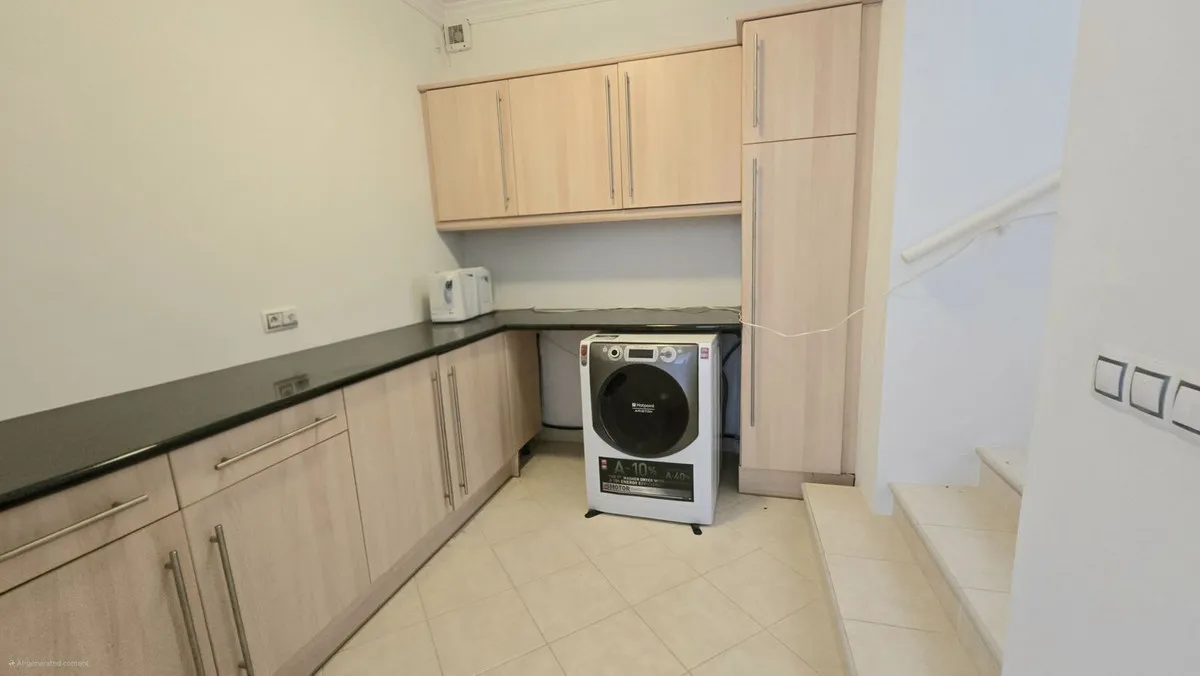 38b9b5d3-c202-48aa-a50b-b3fab0a06405