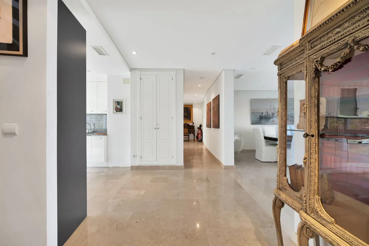 9e94c1e6-30ef-41ea-9b09-da418d3d942b